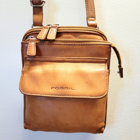 Fossil Bags Vintage Fossil Brown Leather Crossbody Bag Poshmark
